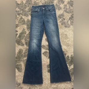 Mother the weekender fray jeans size 25